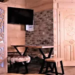 Przy Szlaku شاليه *