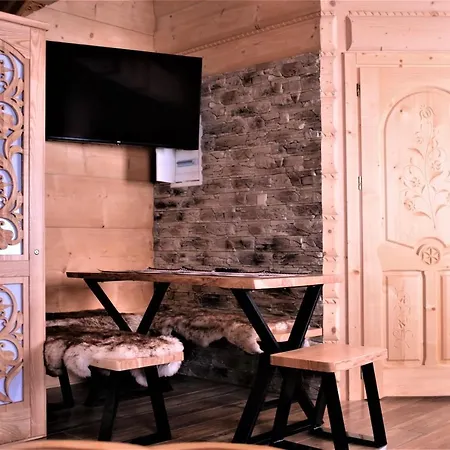 Przy Szlaku Alpesi faház *